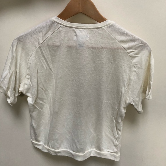 White top - Picture 3 of 3